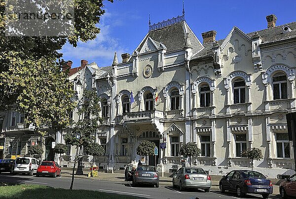 Banat  city of Arad  city centre  historic houses  Palatul Copiilor Si Elevilor on the Boulevard of the Revoulution  Romania  Europe