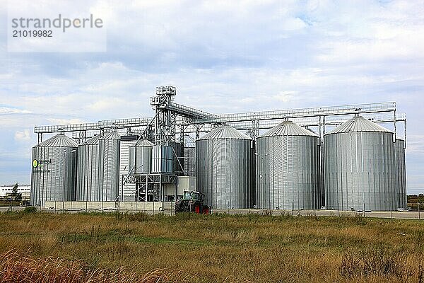 Romania  Kreisch area  agriculture  agricultural storage  grain silos  silo storage  Europe