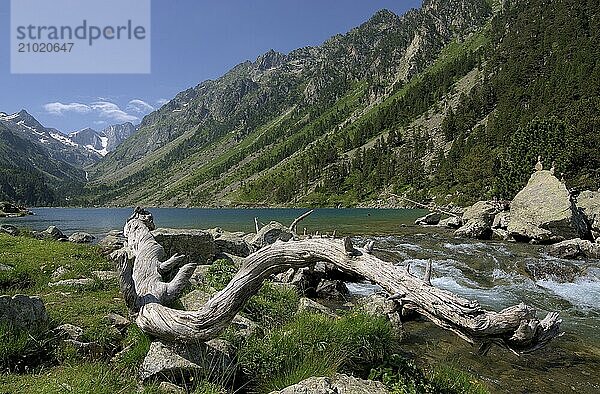 Lac de Gaube  Pyrenäen Lac de Gaube  Pyrenees AdobeRGB