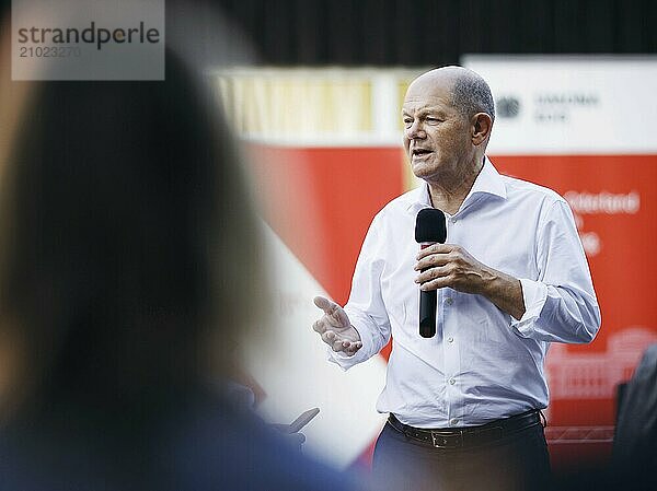 Federal Chancellor Olaf Scholz  (SPD)  pictured during a citizens' dialogue in Seelow. 29.08.2024