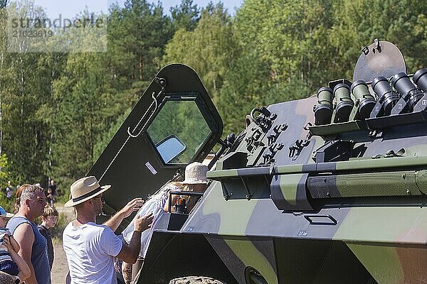 The Oberlausitz military training area opened its Tor tor to thousands of visitors for the Open Day at the Oberlausitz military training area to give them an insight behind the scenes of the Bundeswehr in Saxony. The soldiers presented a wide range of large and small equipment and gave an impressive demonstration of what they are capable of  Open Day at the Oberlausitz military training area  Weißkeißel  Saxony  Germany  Europe