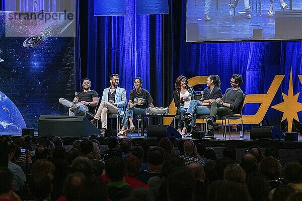 Bonn  Germany  June 8 2019: Wes Chatham  Cas Anvar  Dominique Tipper  Shohreh Aghdashloo  Frankie Adams and Steven Strait at FedCon 28  Europe