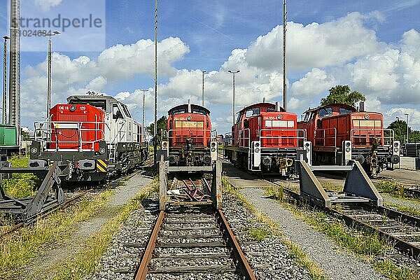 Locomotives on the siding at the buffer stop  Bremerhaven  Bremen  Germany  Europe