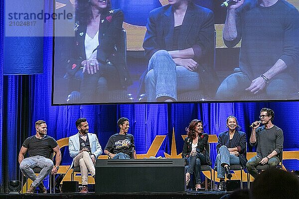 Bonn  Germany  June 8 2019: Wes Chatham  Cas Anvar  Dominique Tipper  Shohreh Aghdashloo  Frankie Adams and Steven Strait at FedCon 28  Europe