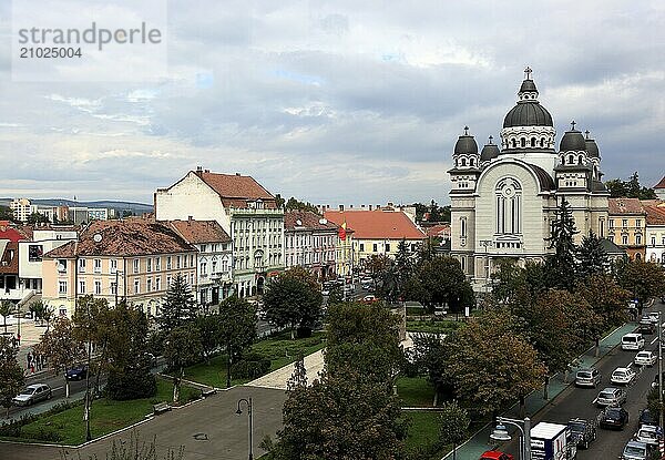 City of Targu Mures  buildings along the Piata Trandafirilor  on the elongated Rose Square  city centre  Romania  Europe