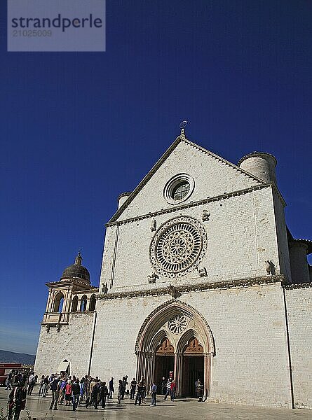 Cathedral of San Rufino in Assisi  Umbria  Italy  Europe