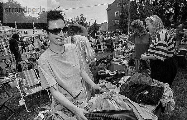 Germany  Dresden  22.06.1991  City Festival of the Colourful Republic of Neustadt (Dresden)  Textile saleswoman  Europe