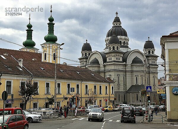 City of Targu Mures  Romania  the Orthodox cathedral and the Catholic church in the city centre  Romania  Europe