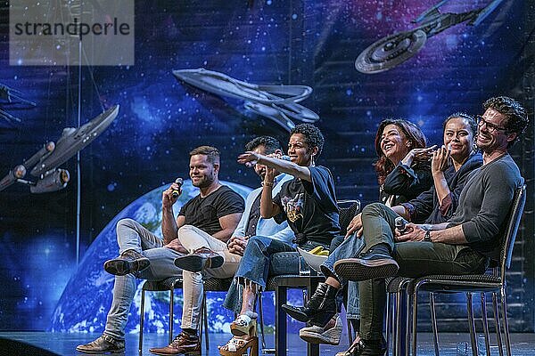 Bonn  Germany  June 8 2019: Wes Chatham  Cas Anvar  Dominique Tipper  Shohreh Aghdashloo  Frankie Adams and Steven Strait at FedCon 28  Europe