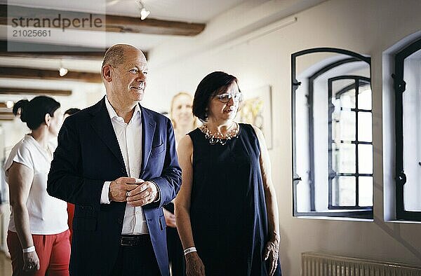 Federal Chancellor Olaf Scholz  (SPD)  photographed during a visit to the Alte Dampfbaeckerei in Seelow  on the occasion of his summer tour. 29.08.2024