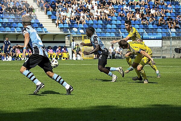 Football 3rd division  season 2024/25  matchday 4: Waldhof Mannheim vs. 1. FC Saarbrücken. On the ball: Kennedy Onyedika Okpala (32  Waldhof Mannheim)