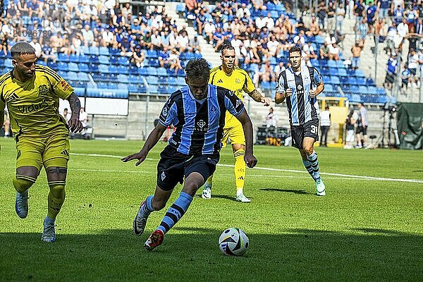 Football 3rd division  season 2024/25  matchday 4: Waldhof Mannheim vs. 1. FC Saarbrücken. On the ball: Nicklas Shipnoski (7  Waldhof Mannheim)