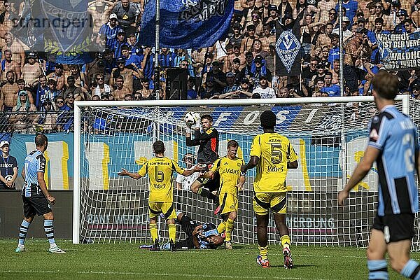 Football 3rd division  2024/25 season  matchday 4: Waldhof Mannheim vs. 1 FC Saarbrücken