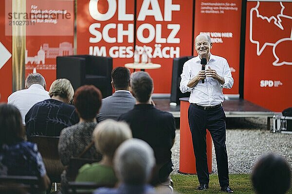 Federal Chancellor Olaf Scholz  (SPD)  pictured during a citizens' dialogue in Seelow. 29.08.2024