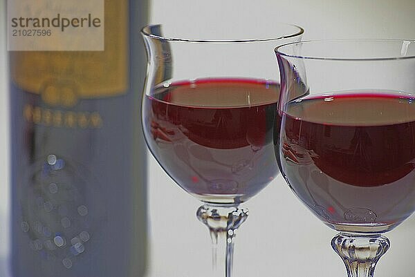 Red wine in glasses  nutrition  food  alcohol  food culture  Hamburg  Hamburg  Federal Republic of Germany