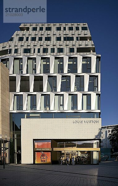 Louis Vuitton brand store  logo  retail shop  Dorotheen Quartier  DOQU  shopping mall  Stuttgart  Baden-Württemberg  Germany  Europe