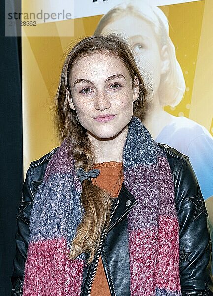 DORTMUND  GERMANY  December 8th 2019: Madison Lintz (*1999  American actress  The Walking Dead) at German Comic Con Dortmund  a two day fan convention