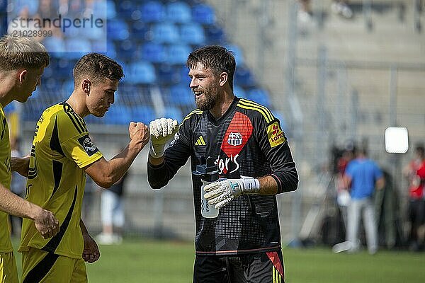 Football 3rd division  season 2024/25  matchday 4: Waldhof Mannheim against 1. FC Saarbrücken. Picture: Joy for Saarbrücken goalkeeper Phillip Menzel after the 1:0 victory in Mannheim