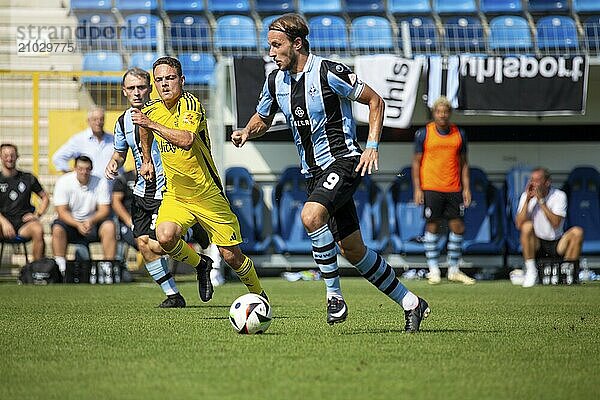 Football 3rd division  season 2024/25  matchday 4: Waldhof Mannheim vs. 1. FC Saarbrücken. On the ball: Felix Lohkemper (9  Waldhof Mannheim)