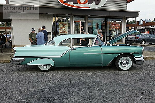 Automobile  car show  vintage car  Province of Quebec  Canada  North America