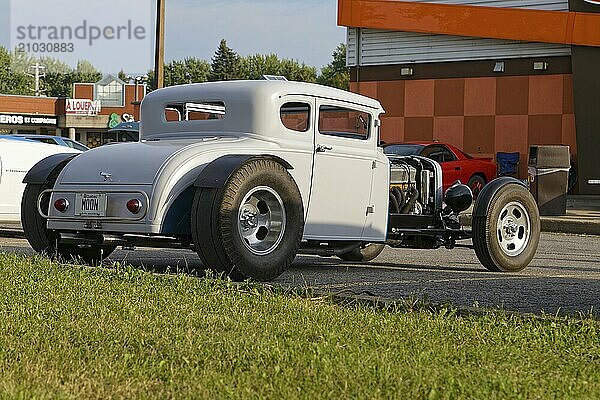 Automobile  car show  custom made vintage car with open engine display  Province of Quebec  Canada  North America