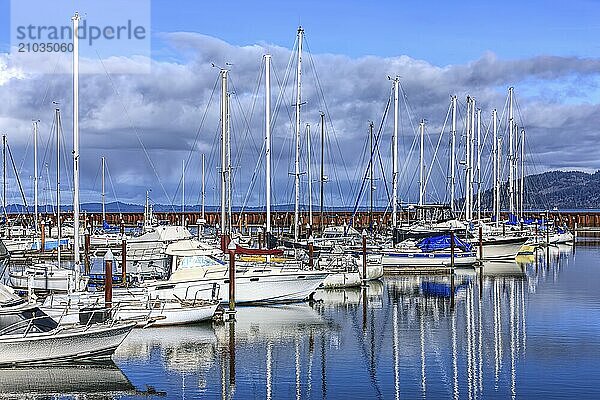 A sunny and partly cloudy day at the marina in Astoria  Oregon