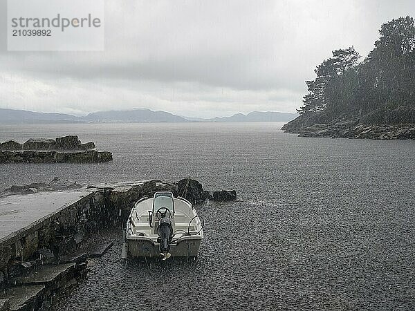 Heavy rain in the Bjørnafjord on the Norwegian coast