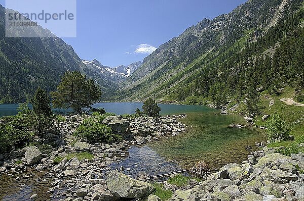 Lac de Gaube  Pyrenäen Lac de Gaube  Pyrenees AdobeRGB