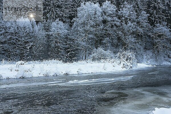 The Saale between Bavaria and Thuringia in January