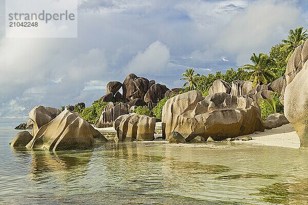 Dream beach in the Seychelles  Dream beach on Seychelles