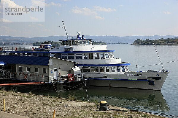 Little Wallachia  landing stage on the Danube near the town of Drobeta Turnu Severin  Romania  Europe