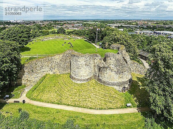 Pontefract Castle aus einer Drohne  Pontefract  West Yorkshire  England  Großbritannien  Europa