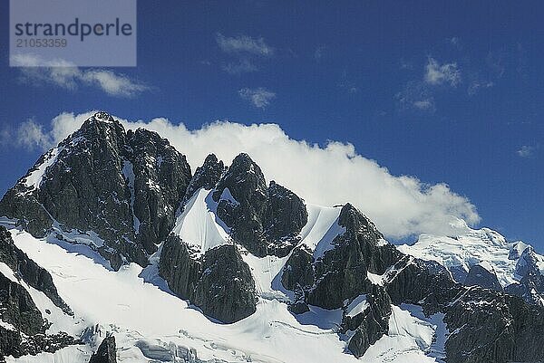 Gipfel im Mount Aspiring Nationalpark  Weltnaturerbe South West New Zealand  Otago  Südinsel Neuseeland Luftaufnahme Otago  Südinsel  Neuseeland  Ozeanien