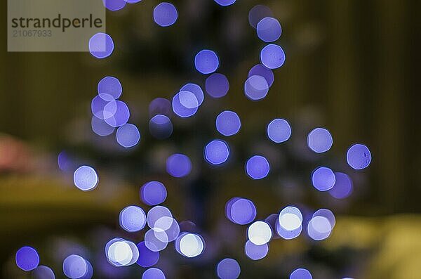 Weihnachtsbeleuchtung unscharf für Hintergründe  Bokeh für Hintergründe