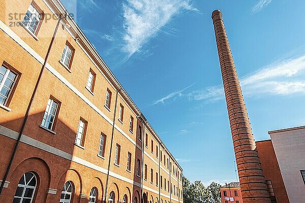 Schöne Aussicht auf Modena in der Emilia Romagna in Italien. Antike Stadtlandschaft und Markt