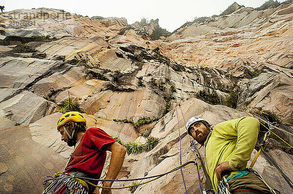 Nicolas Favresse with Sean Villanueva. Apichavai 8a+ 500 metres . Venezuela expedition jungle jamming to Amuri tepuy and Tuyuren waterfalls  with Nicolas Favresse  Sean Villanuev