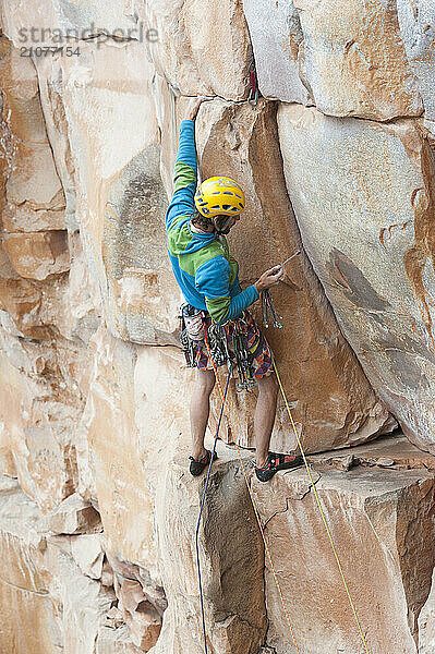 Nicolas Favresse climbing. Apichavai 8a+ - 500 meters high - Venezuela expedition jungle jamming to Amuri tepuy and Tuyuren waterfalls  with Nicolas Favresse  Sean Villanueva  St