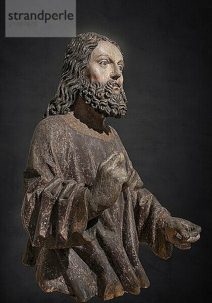 Jesusfigur  auf dunklem Grund  um 1470  nur noch der Korpus vom Palmesel vorhanden  Strigel Museum  Martin-Luther-Platz 1  Memmingen  Schwaben  Bayern