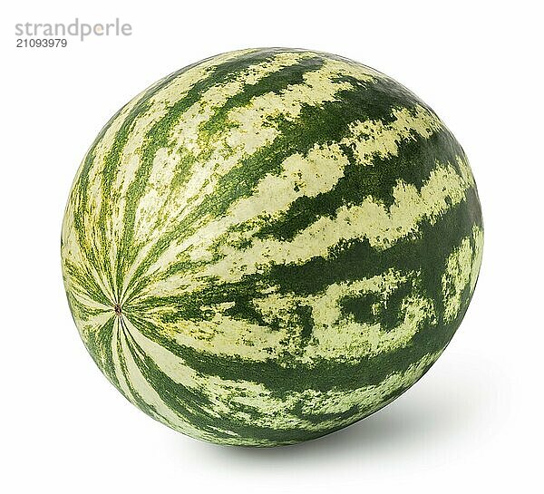 Grün gestreifte Wassermelone vor einem weißen Hintergrund