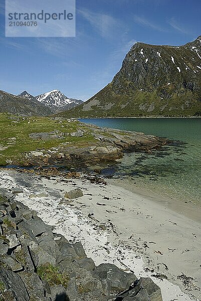 Small beach at Flakstadpollen  Flakstadöya  Lofoten  Norway  Europe