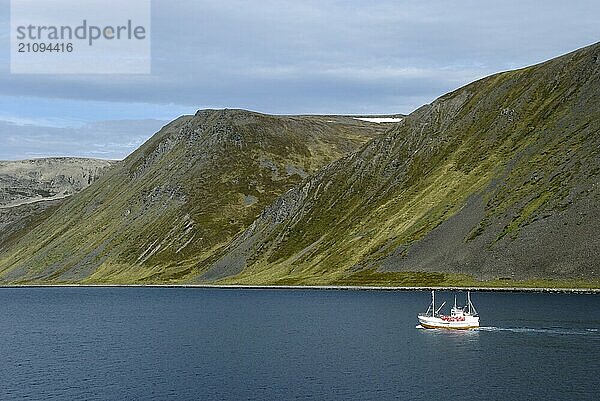 Fishing boat off Mageröy  Finnmark  Norway  Europe