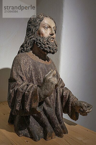 Jesusfigur  um 1470  nur noch der Korpus vom Palmesel vorhanden  Strigel Museum  Martin-Luther-Platz 1  Memmingen  Schwaben  Bayern