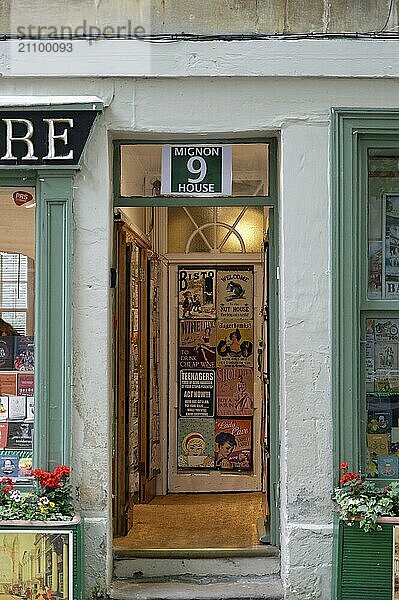 Entrance  Bath Retro Store  Abbey Green 9  Bath  England  United Kingdom  Europe