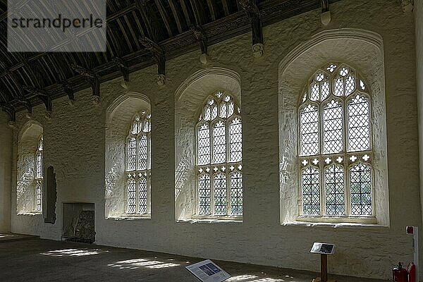 Interior view  window  Refectory  Cleeve Abbey  Washford  England  Great Britain