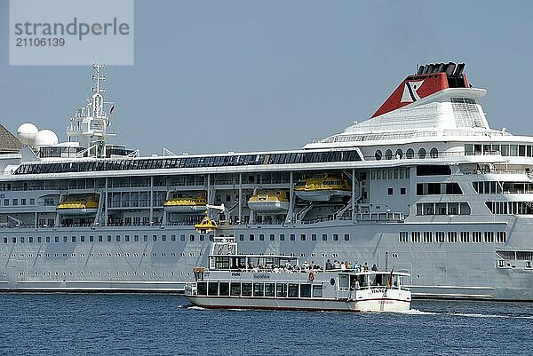 MS Wappen von Boizenburg in front of the MS Braemar  Flensburg  Schleswig-Holstein  Germany  Europe