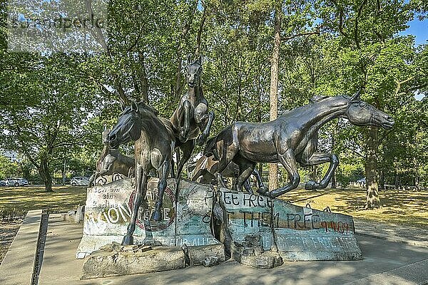 Denkmal ´Der Wind der Freiheit´  Clayallee  Dahlem  Steglitz-Zehlendorf  Berlin  Deutschland  Europa