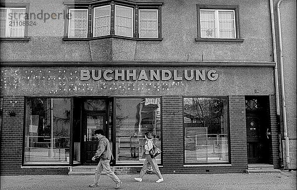 Deutschland  Werder  29.03.1991  leere Buchhandlung in Werder  Europa