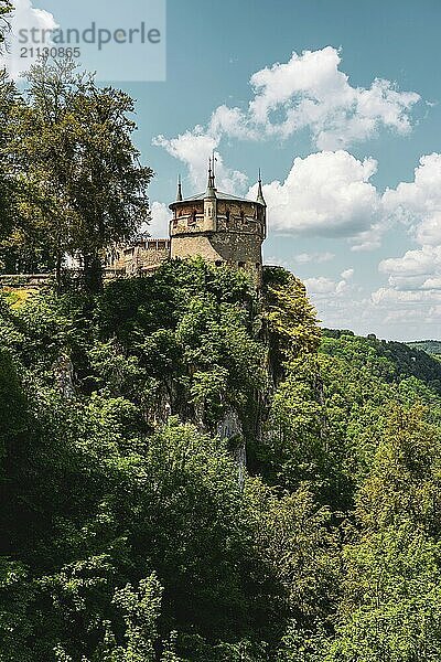 Panoramablick auf Schloss Lichtenstein in Deutschland