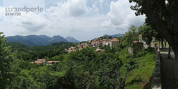 Panorama Bergdorf Evisa  Hinterland von Porto  Korsika