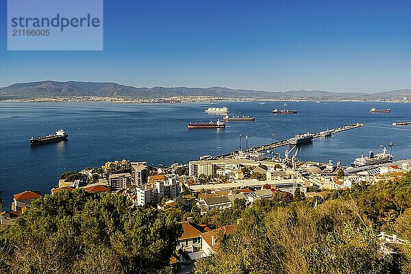 Schöner Landschaftsblick von Gibraltar  Spaniens Südküste